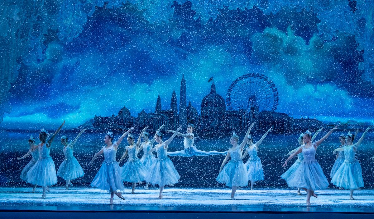 5_The Nutcracker_The Joffrey Ballet Ensemble_Photo by Cheryl Mann