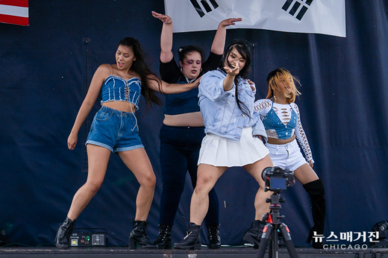 Kpop Showcase FB-99