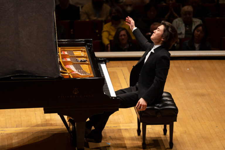 Seong-Jin ChoSeong-Jin Cho Recital