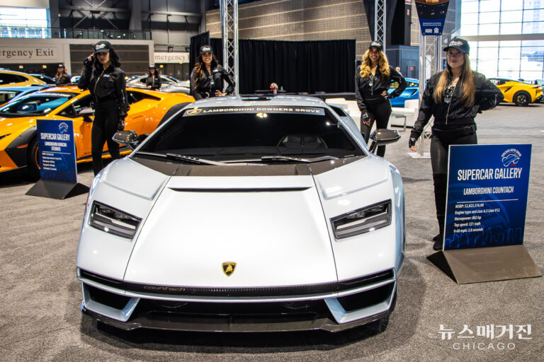 2024 Chicago Auto Show-00