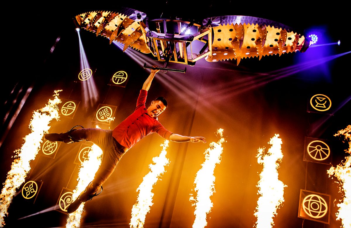 Fernando Velasco in Champions Of Magic - photo by Pamela Raith